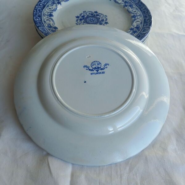 6 assiettes Jules Vieillard, service ''Louis XV'', XIXe siècle