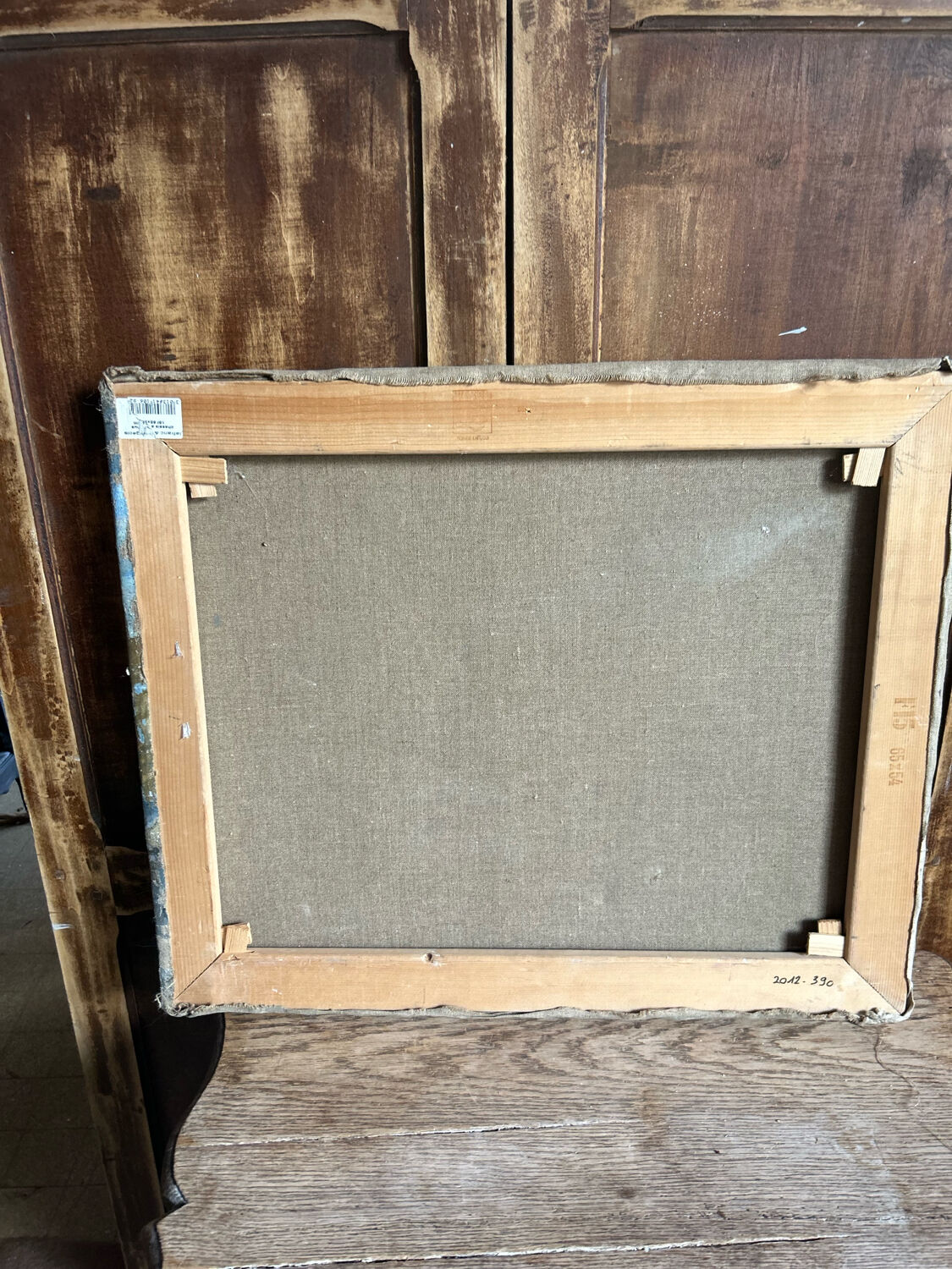 Vintage painting of the Tour de Paris in oil.