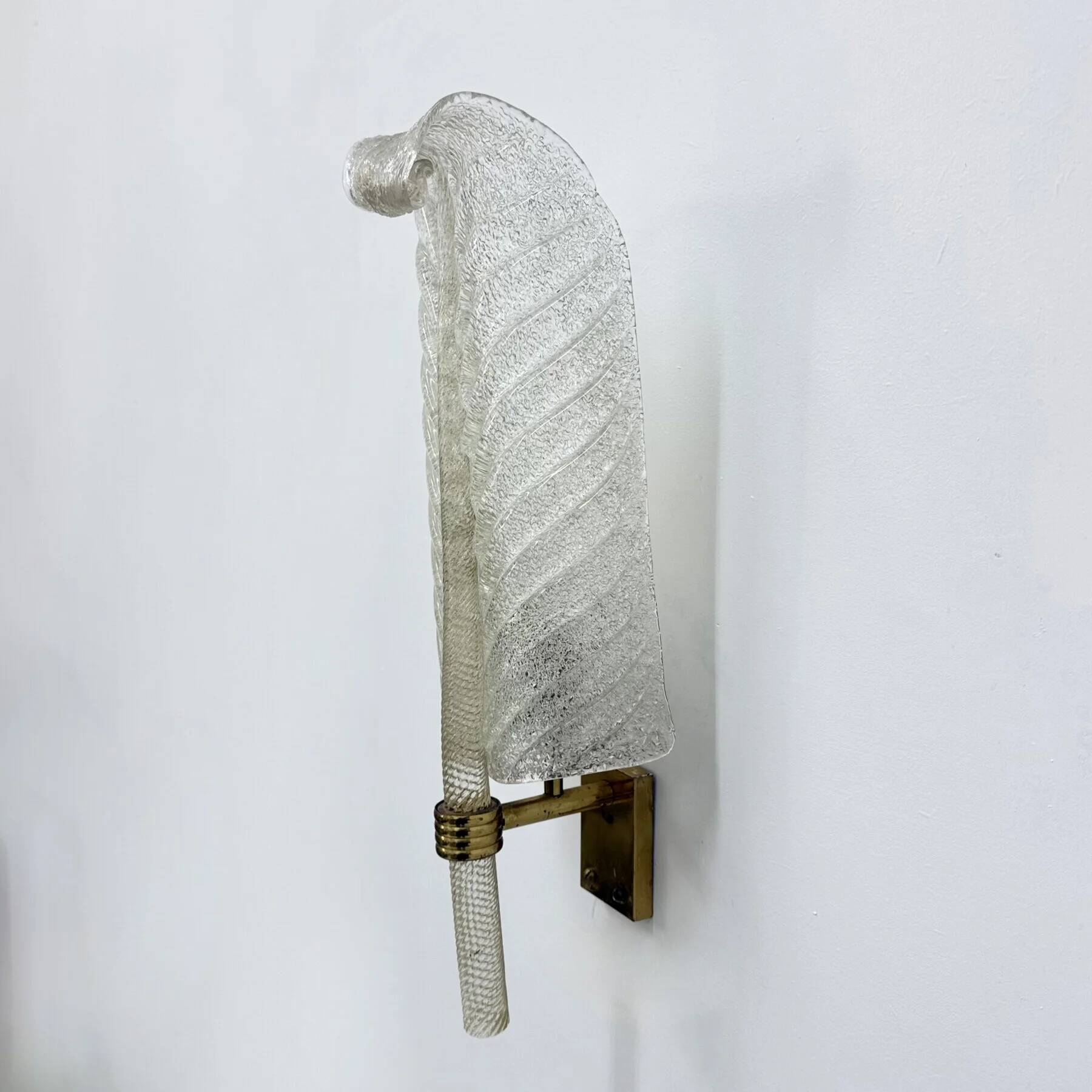 Large Barovier & Toso wall lamp Murano glass leaf, 1970s