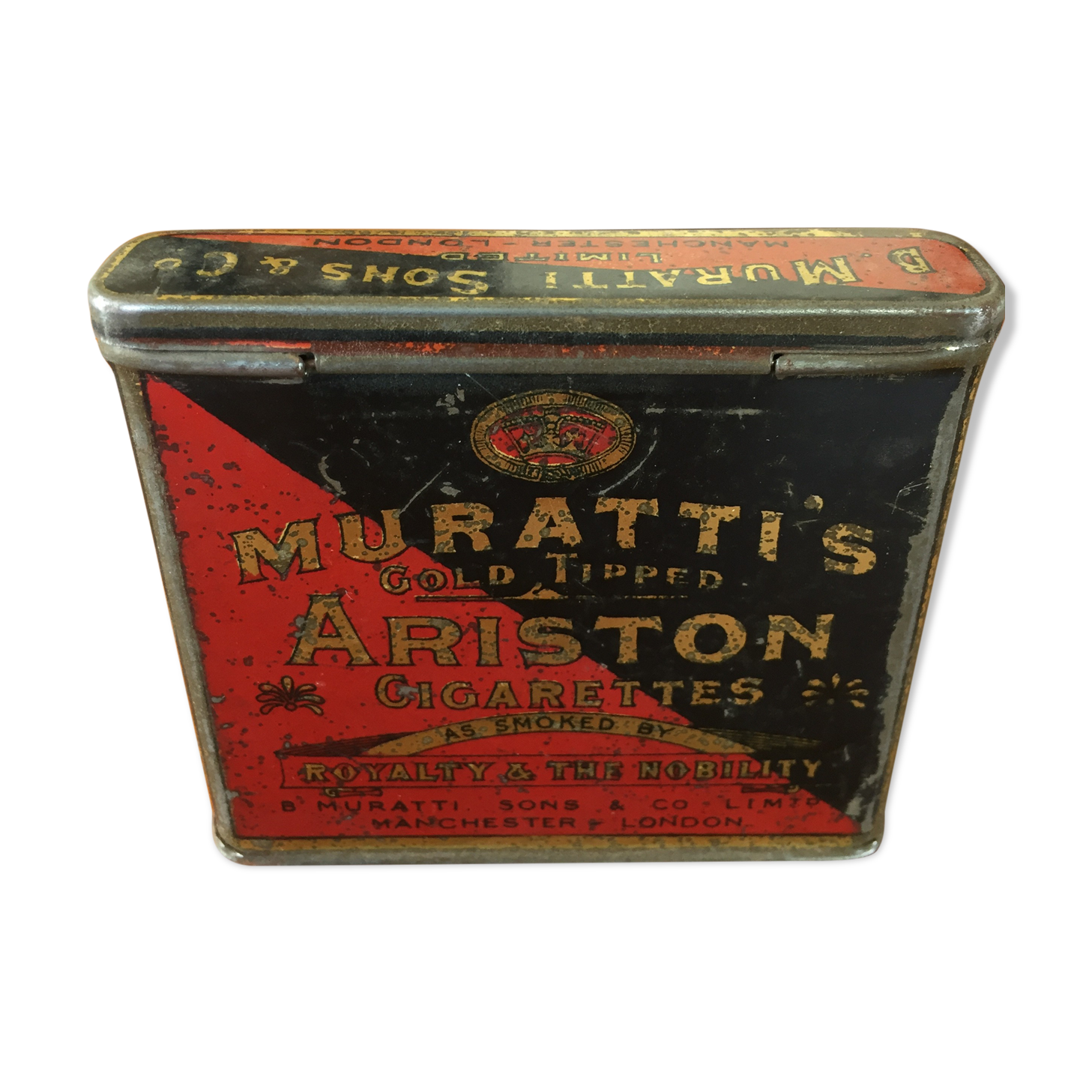 Muratti's Ariston cigarette case