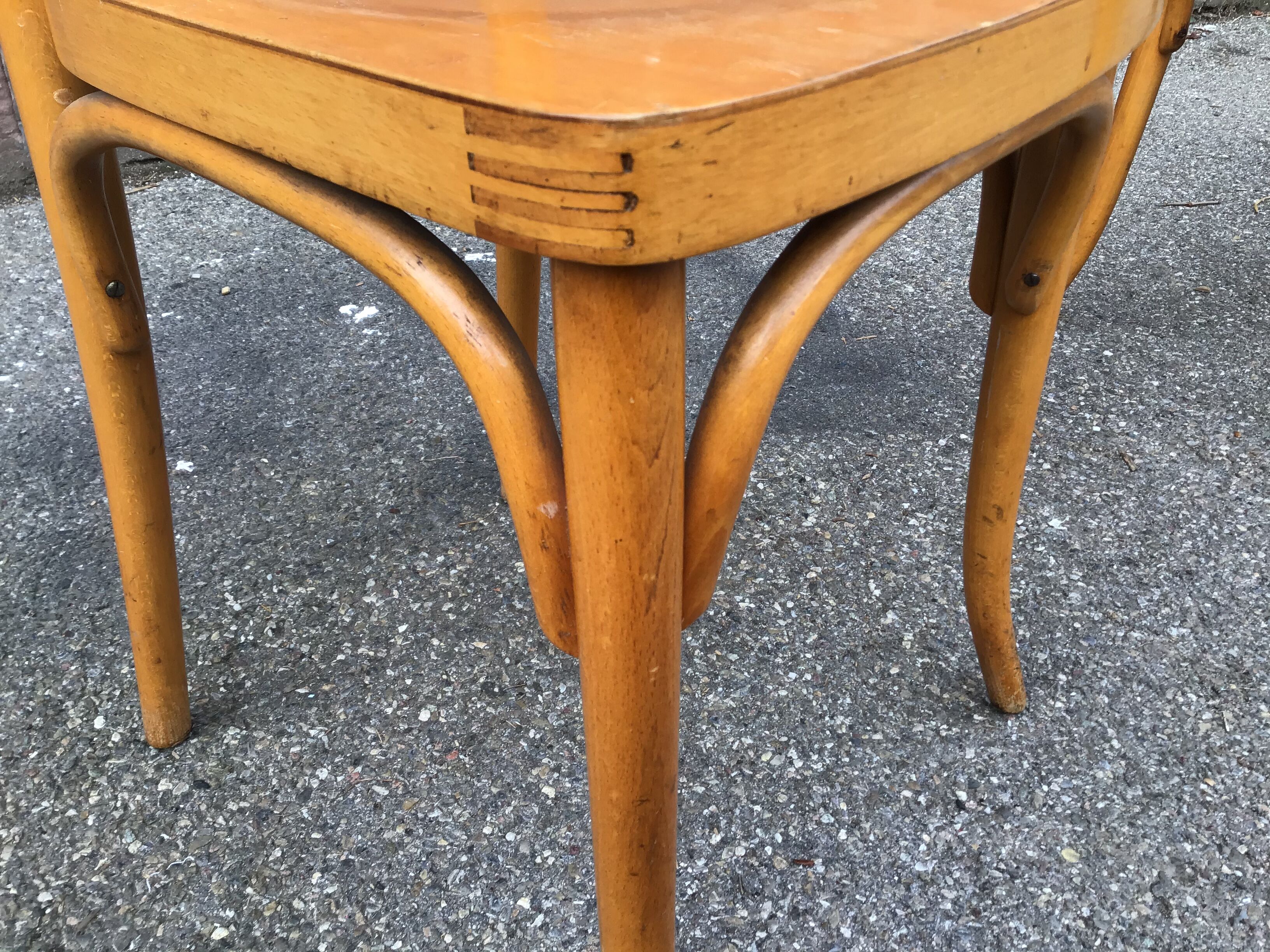 Paire de chaises bois courbé Thonet