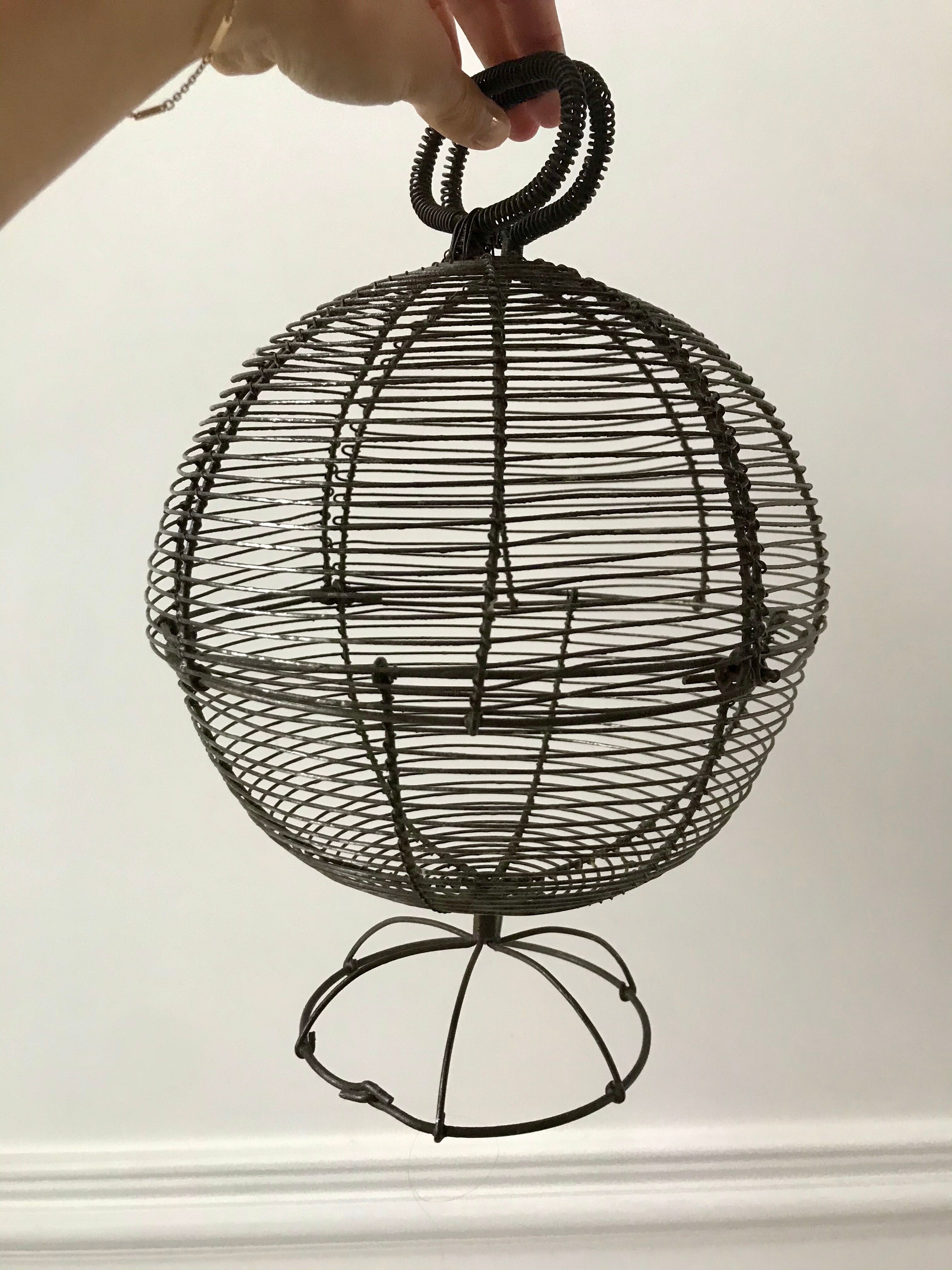 Modular salad basket / egg early twentieth century