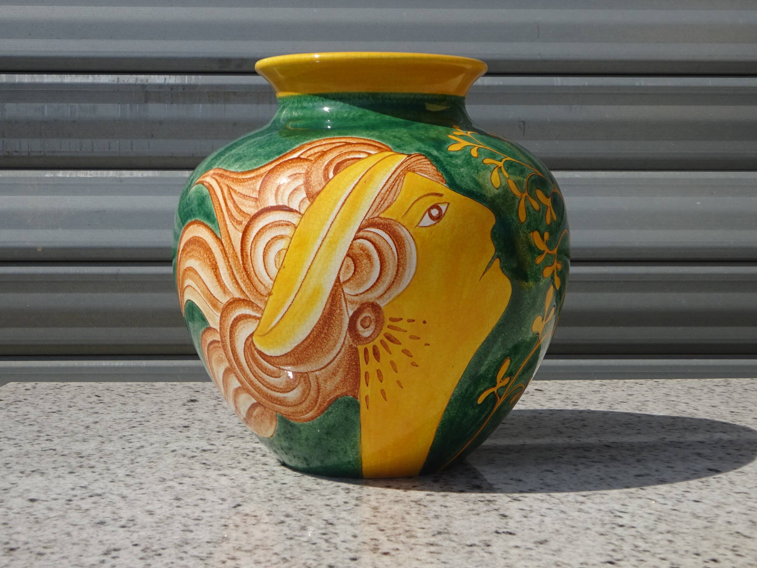 Lampe en céramique avec plat et vase assorti