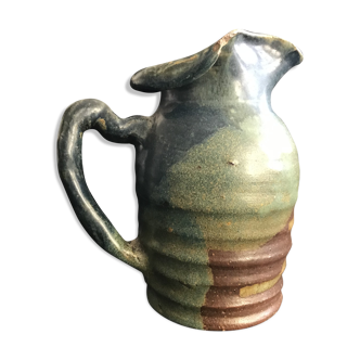 Lion sandstone pitcher