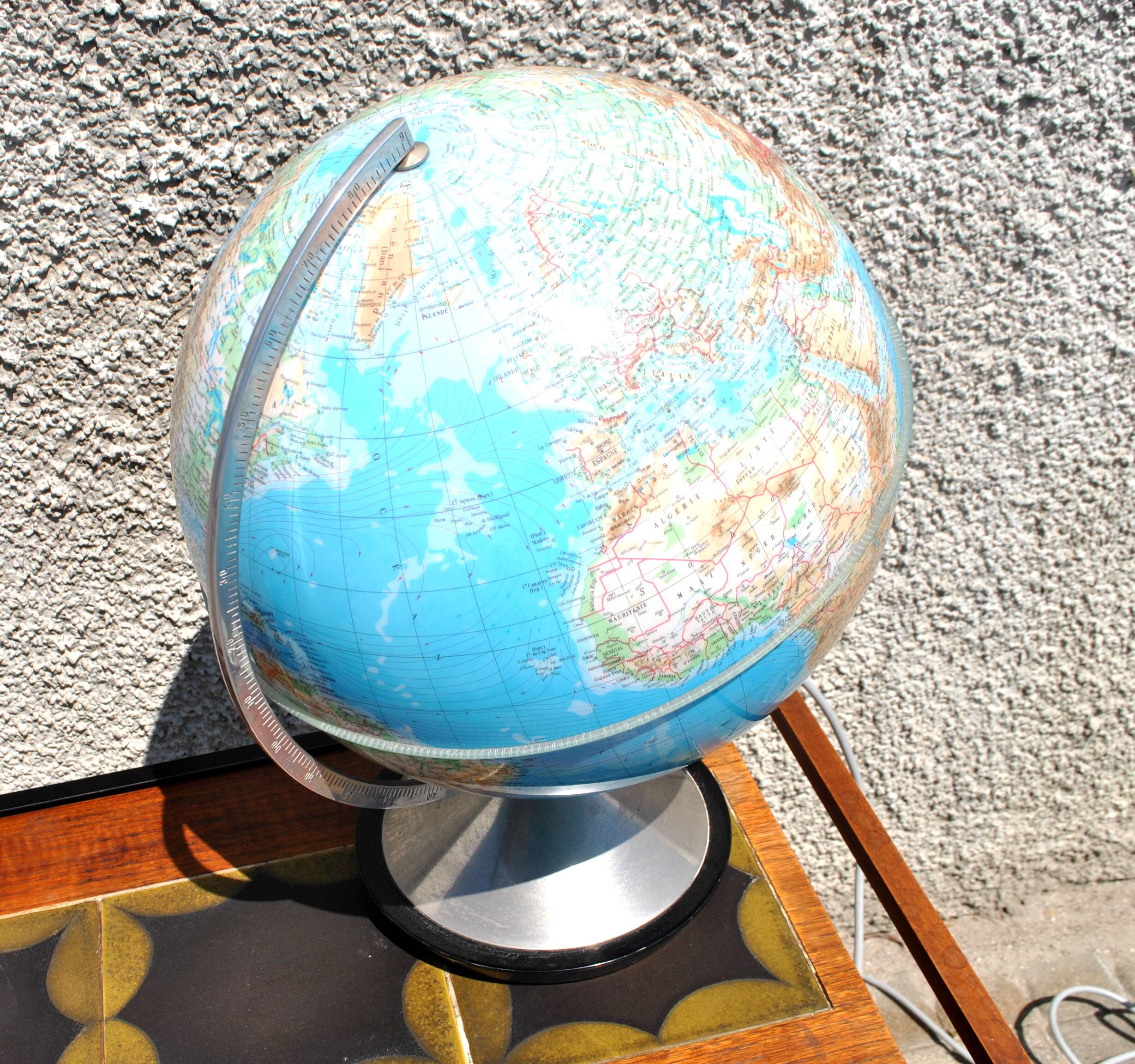 Vintage cast iron plastic globe lamp HERCULES by Stauffacher Italy