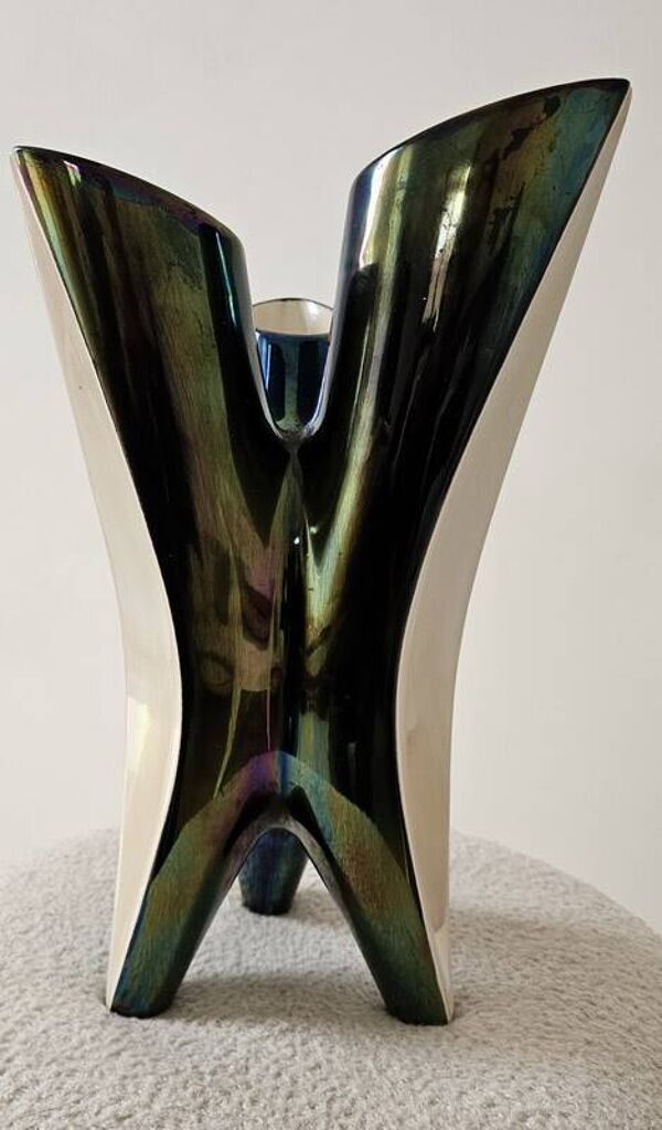 Vase sculptural tripode Verceram – Céramique émaillée irisée – Années 50–60