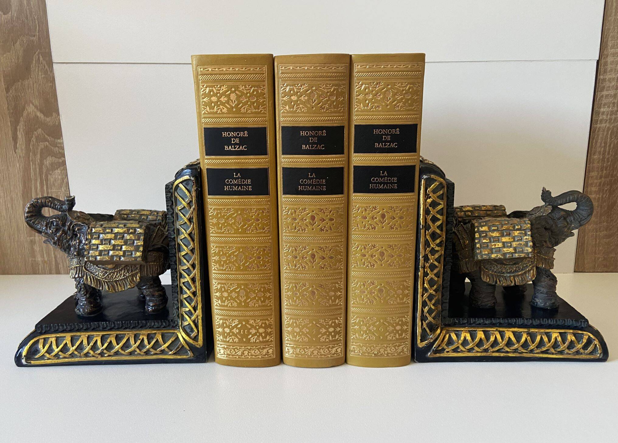 Pair of Unique Decorative Elephant Bookends Made in India