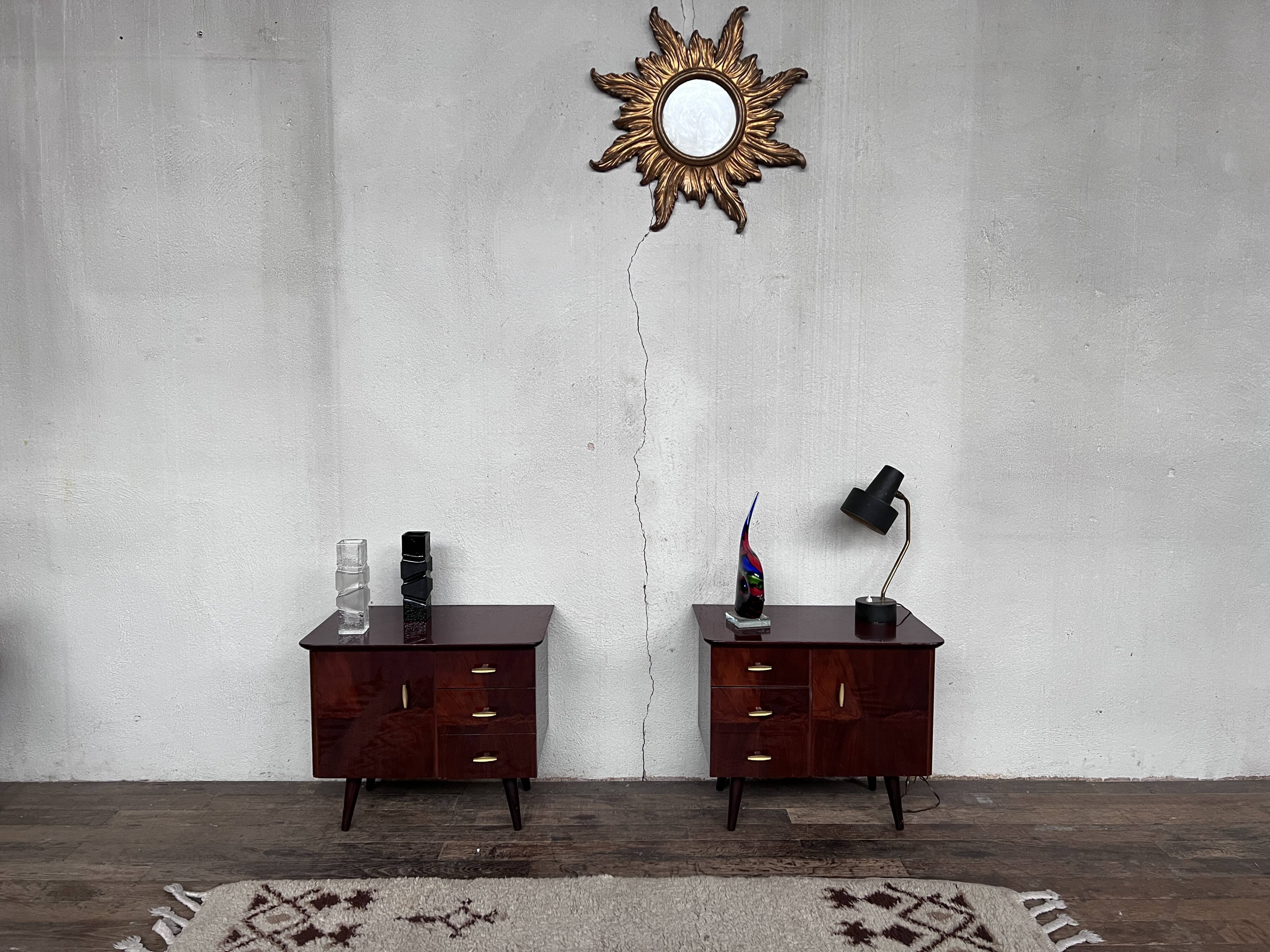 Paire de table de nuit 1950