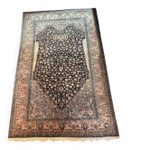 Grand tapis persan bleu