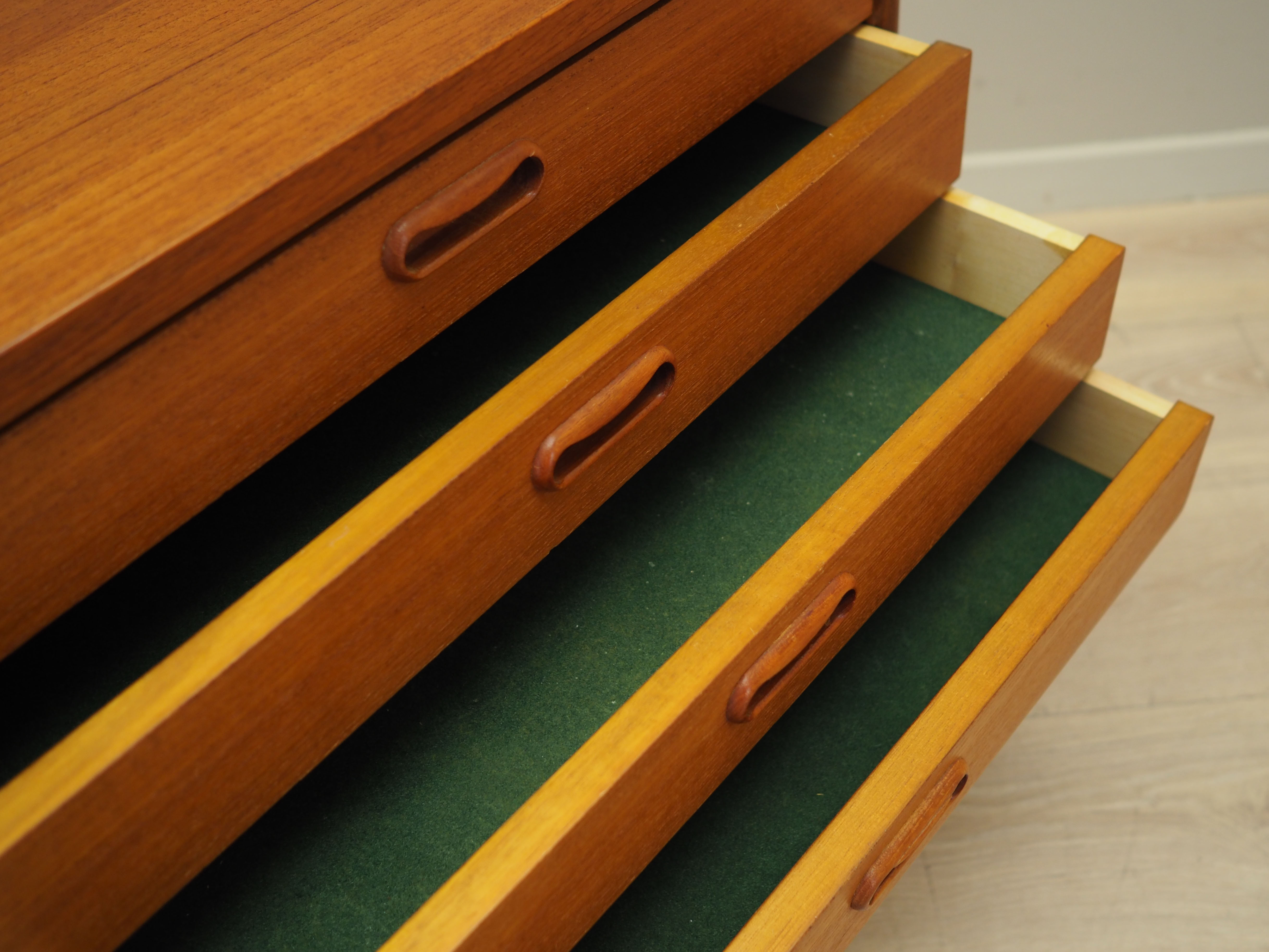 Teak chest of drawers, Danish design, 1970s, production: Denmark