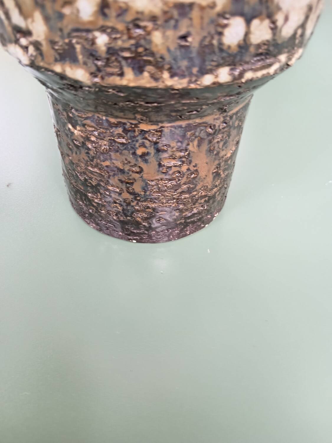 Vase de style brutaliste en céramique
