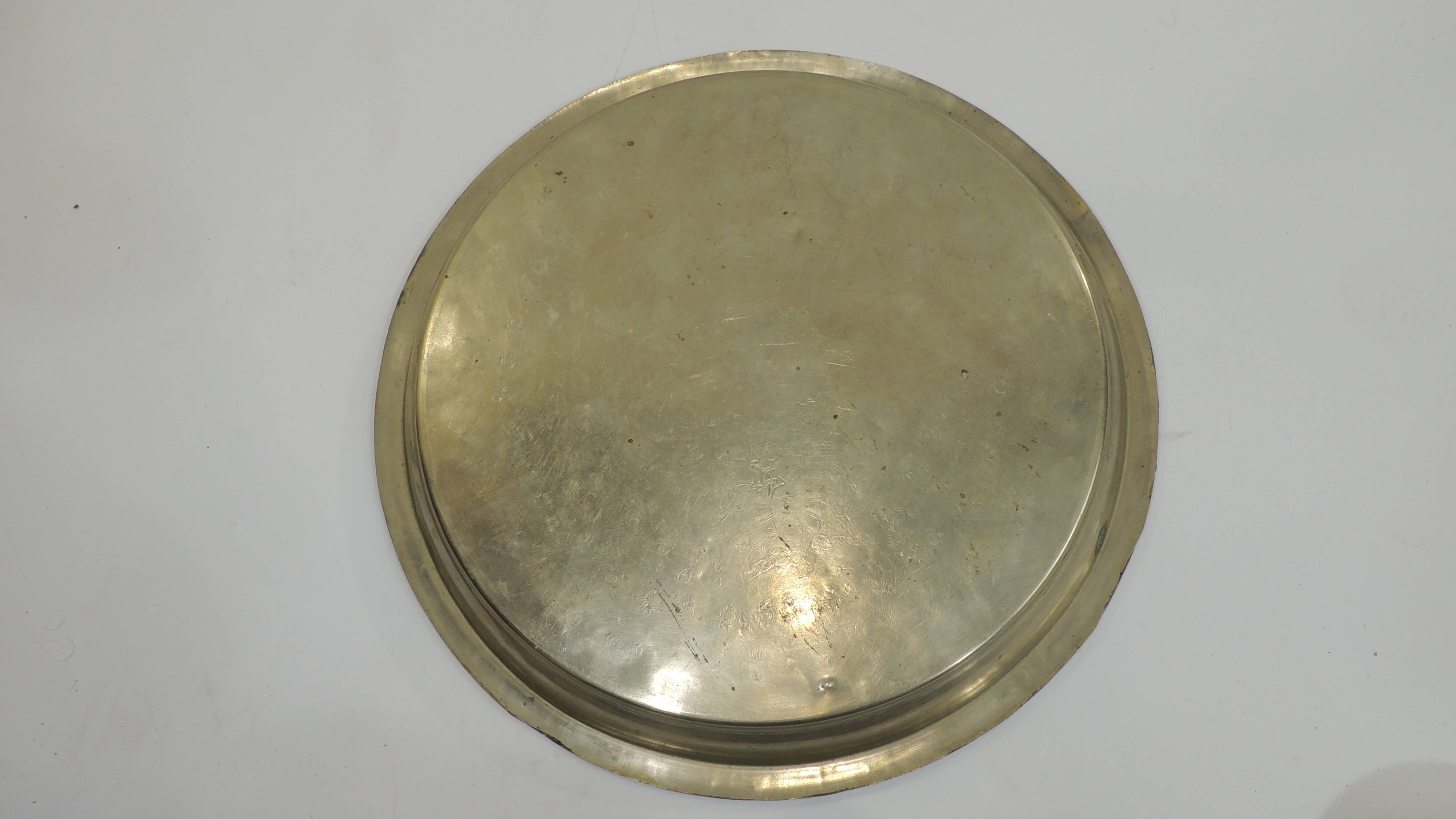 Serving tray or decoration / Artisanal North Africa / Vintage