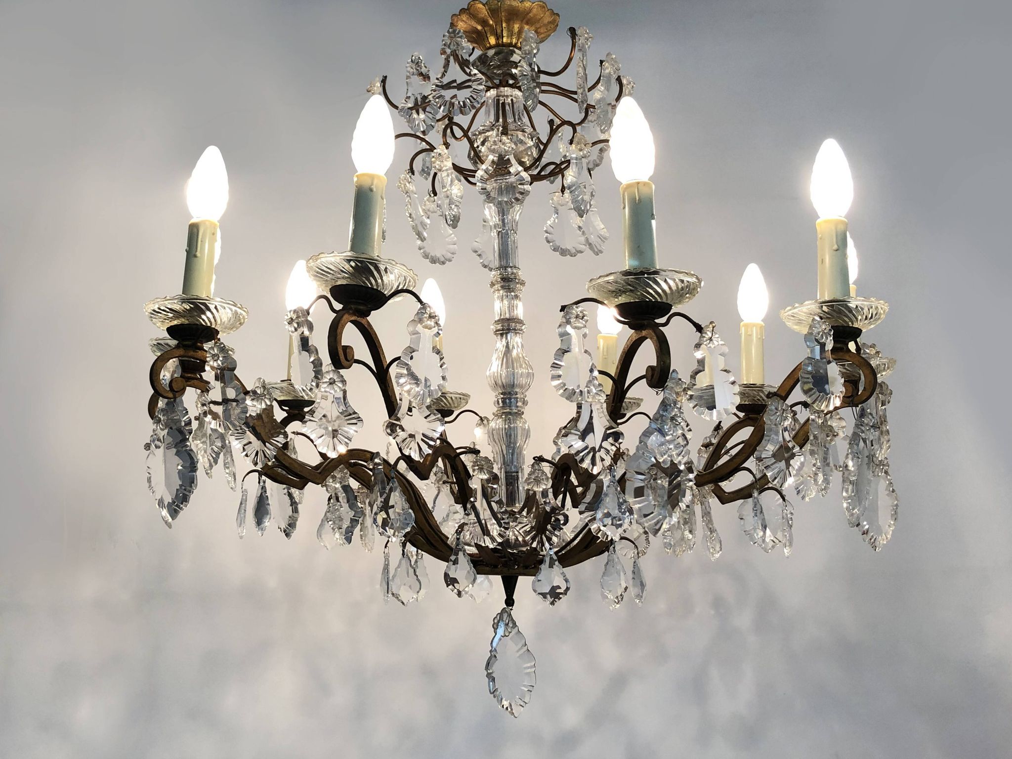 Old chandelier, suspension, old luminaire with 10 branches, brass and glass. 50s