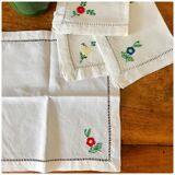 Embroidered linen towels
