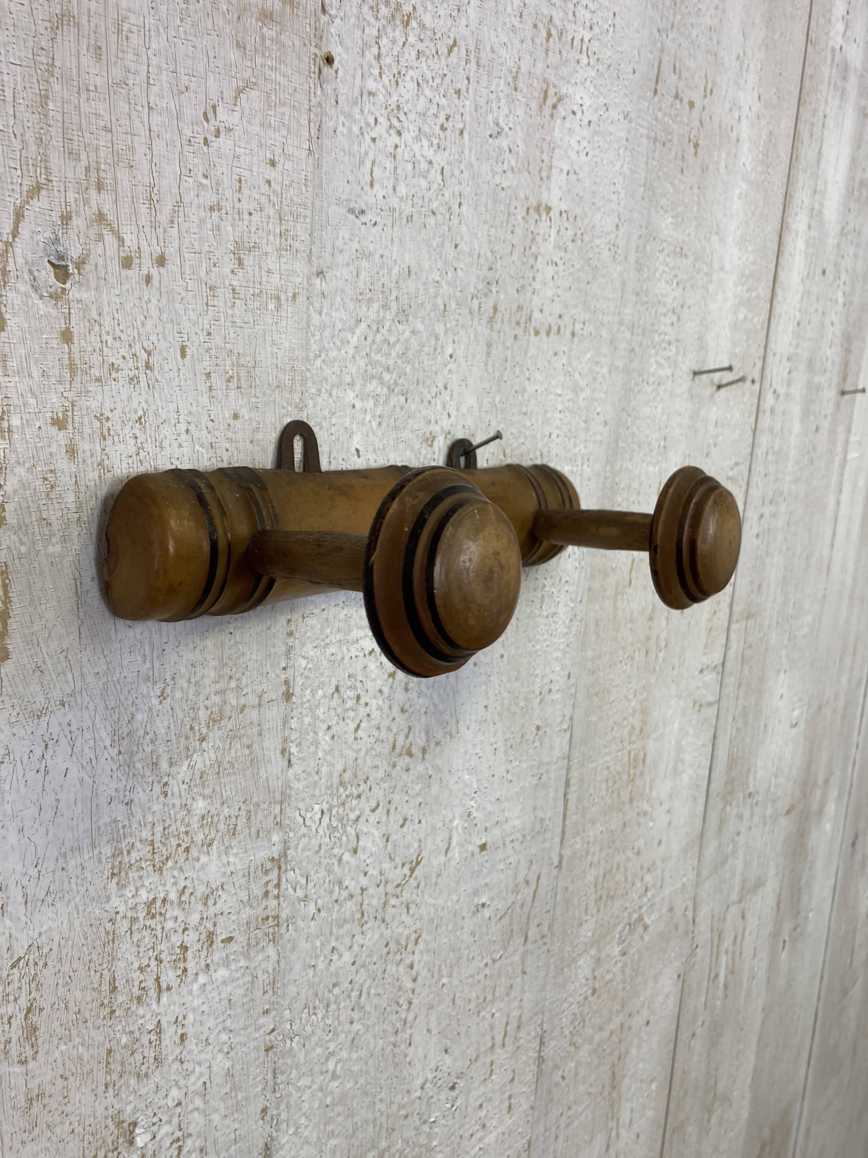 Small vintage coat rack