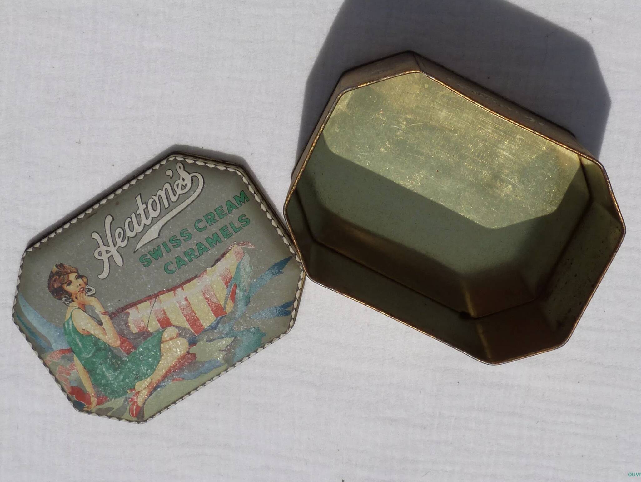 English metal box, Heaton's Ltd