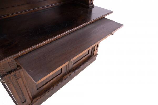 Buffet Art Nouveau datant d'environ 1910, Europe occidentale.