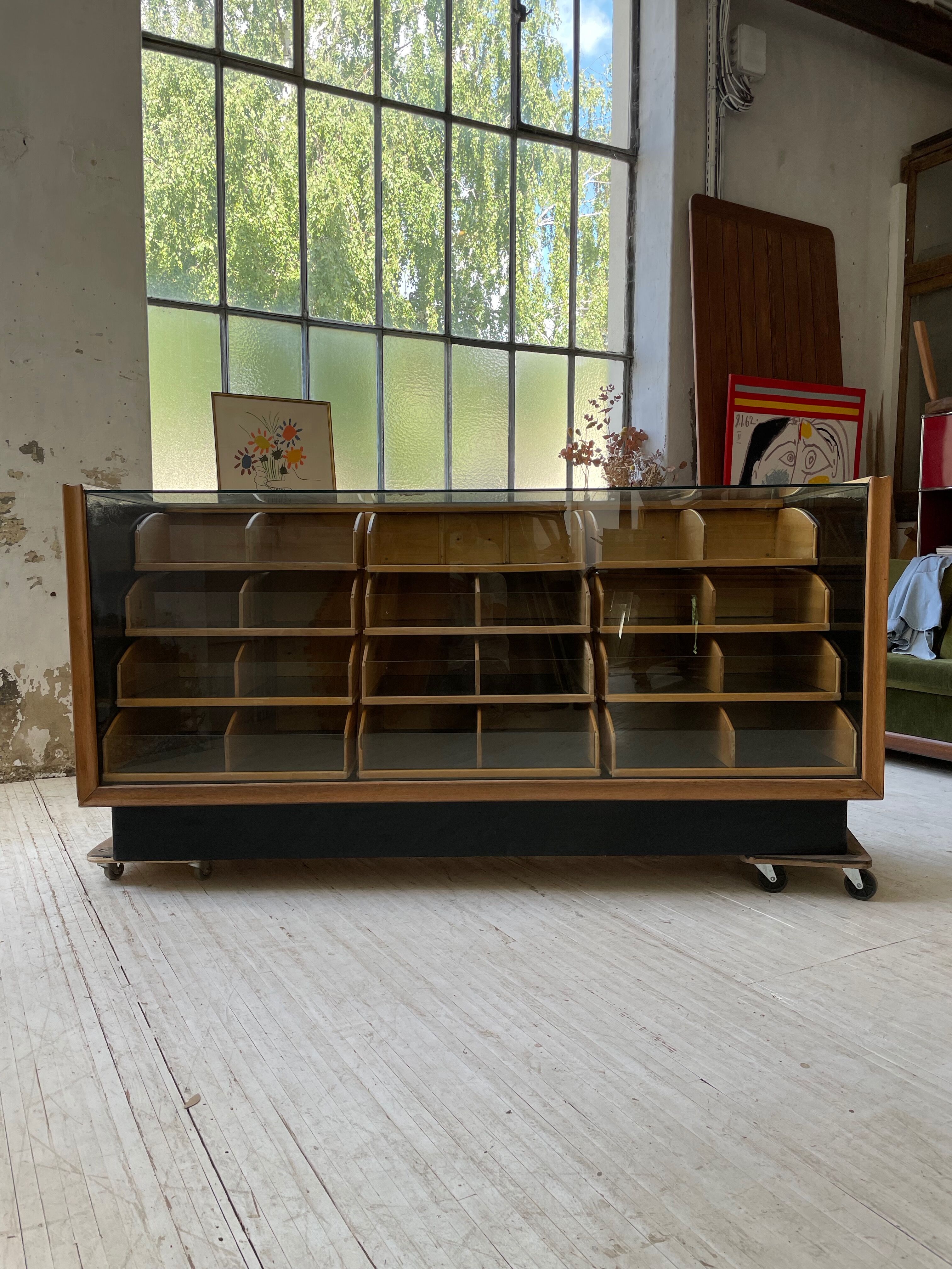 Glass trading post 50s