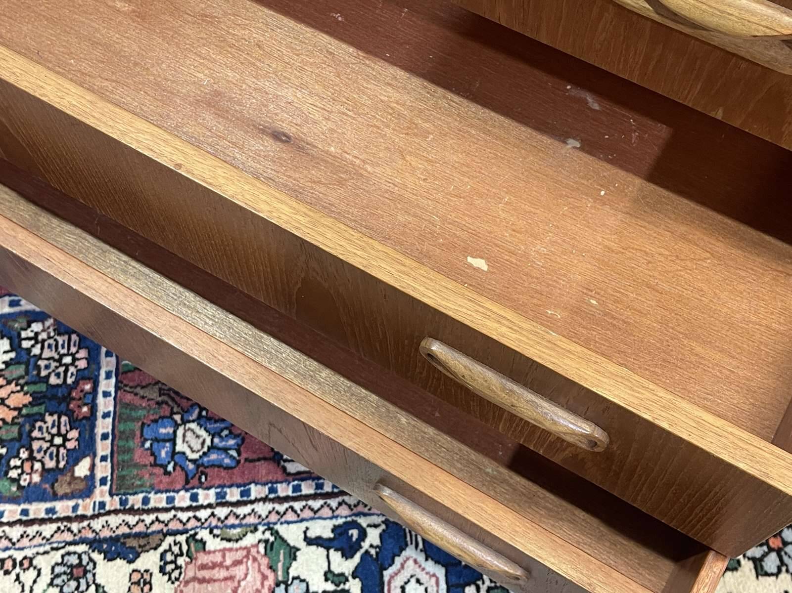Commode 3 tiroirs GPlan en teck des années 1970 avec pieds compas