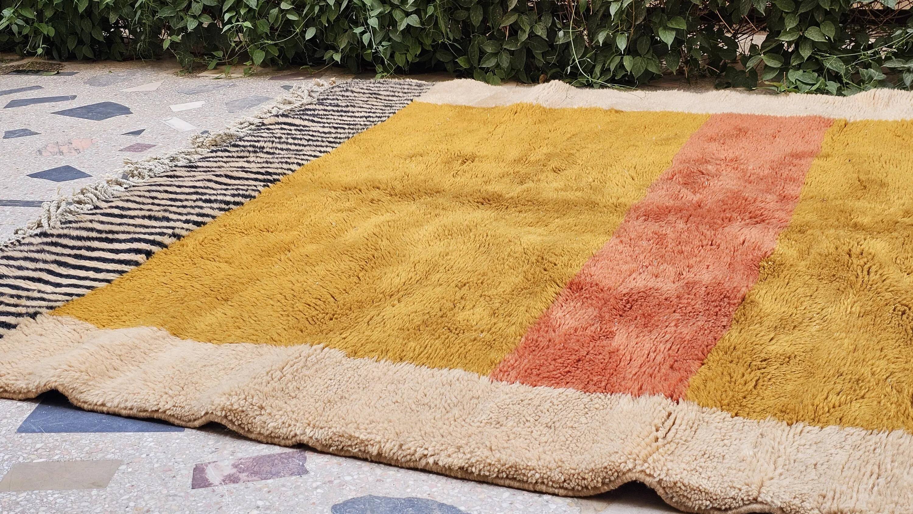 Traditional handmade carpet 250cm x 150cm Moroccan