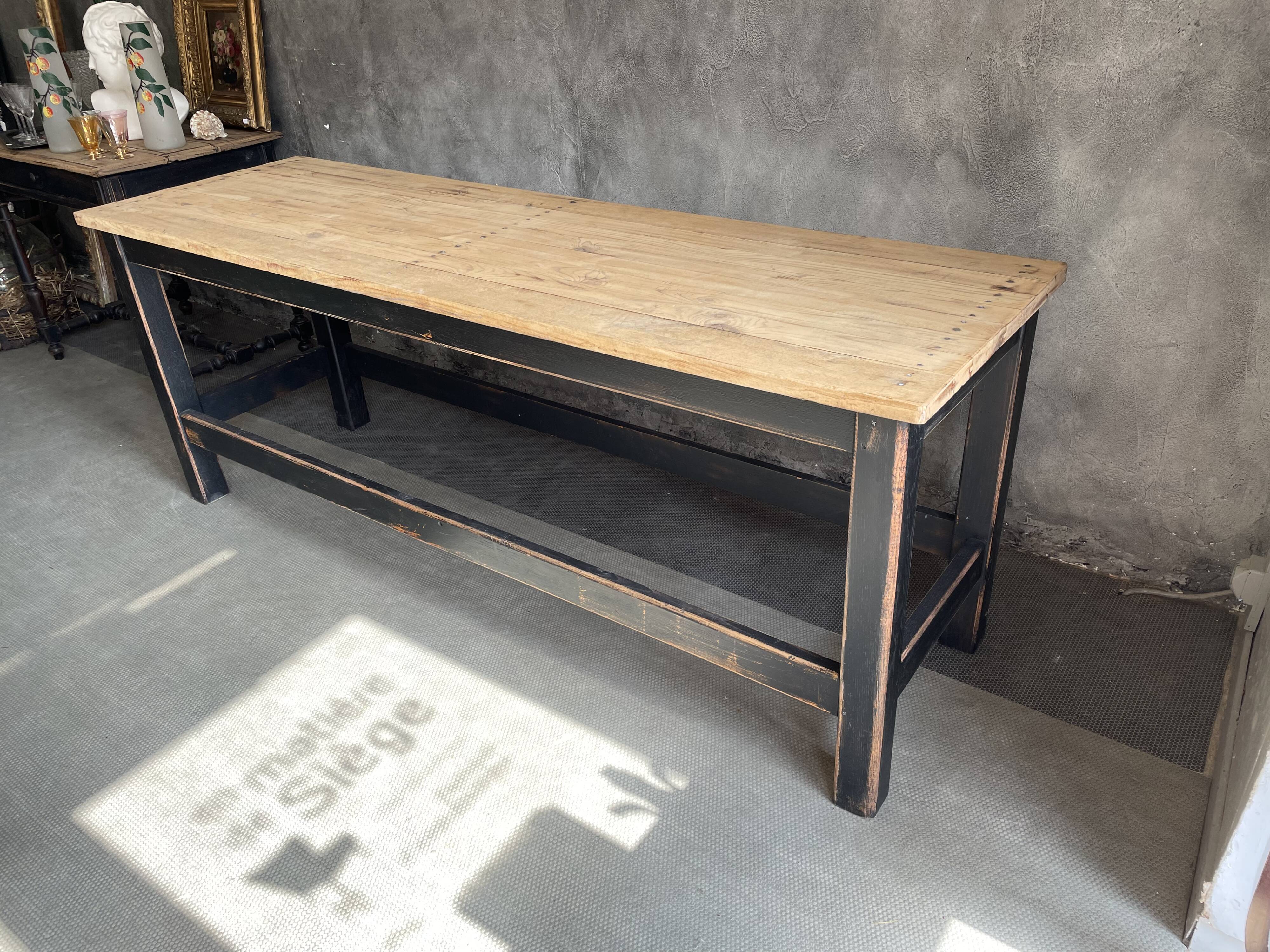 Business console table