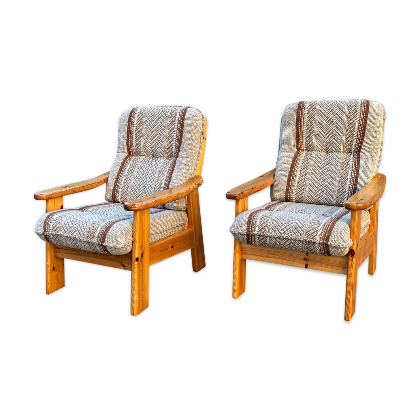 Pair of armchairs from Les Arcs in pine and wool 1970