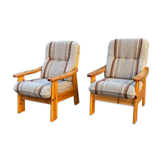 Pair of armchairs from Les Arcs in pine and wool 1970