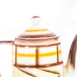 Art deco teapot spritzdekor