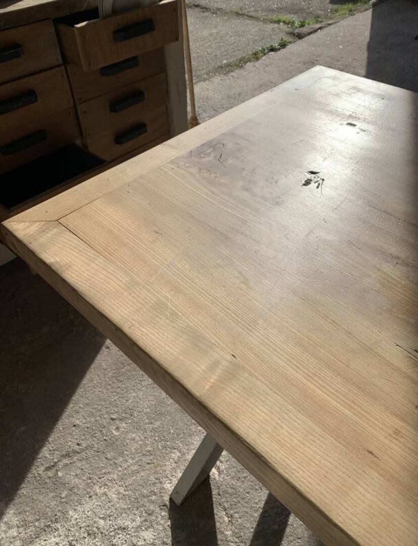 Dining table for 6-8 people