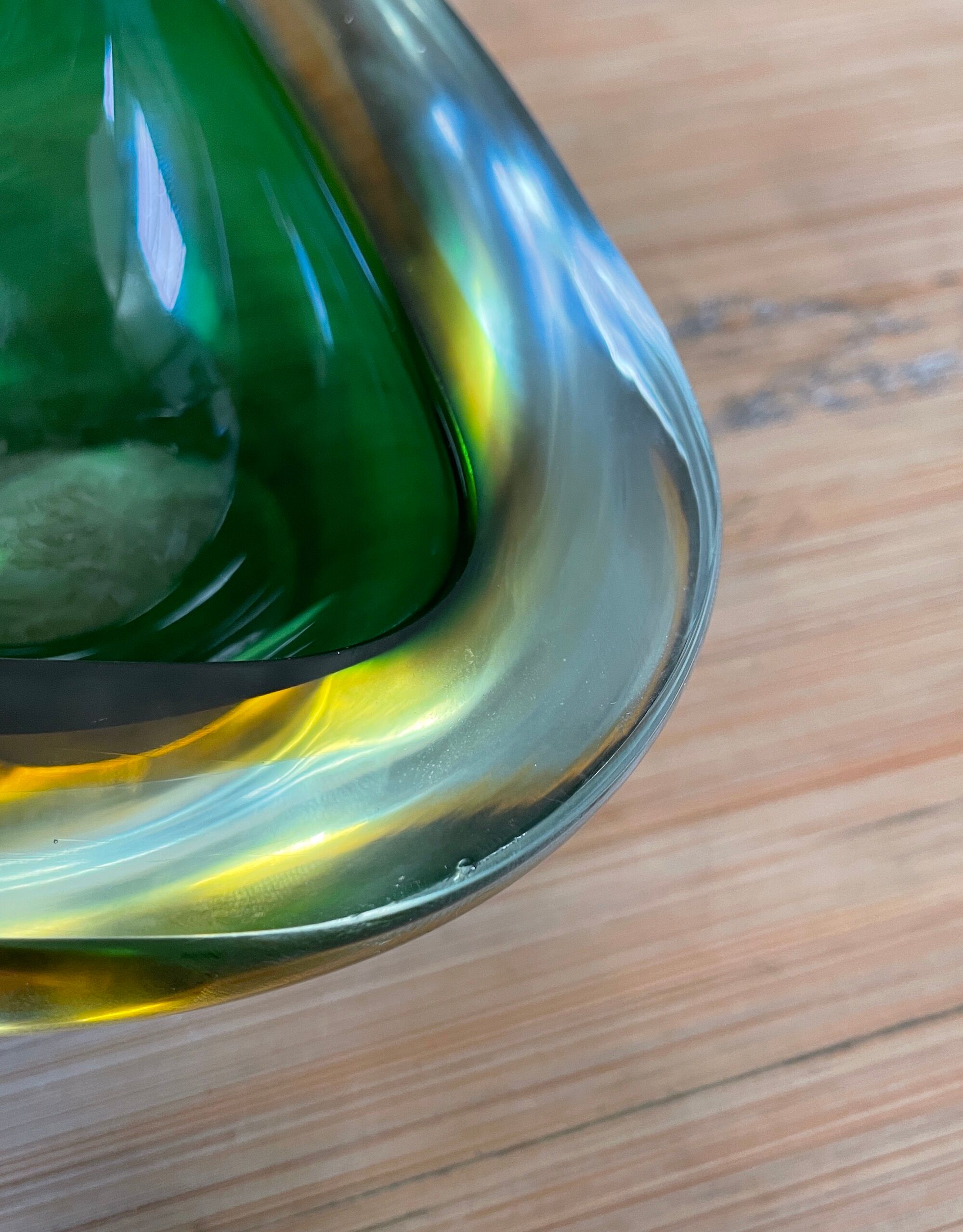 Cendrier Sommerso en verre de Murano en forme de diamant de Flavio Poli pour Seguso