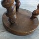 Tabouret de ferme tripode à pieds torsadés