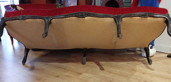 Ancienne banquette, canapé style Louis XV en velours rouge