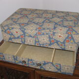 Sewing box jewelry storage fabric to motis