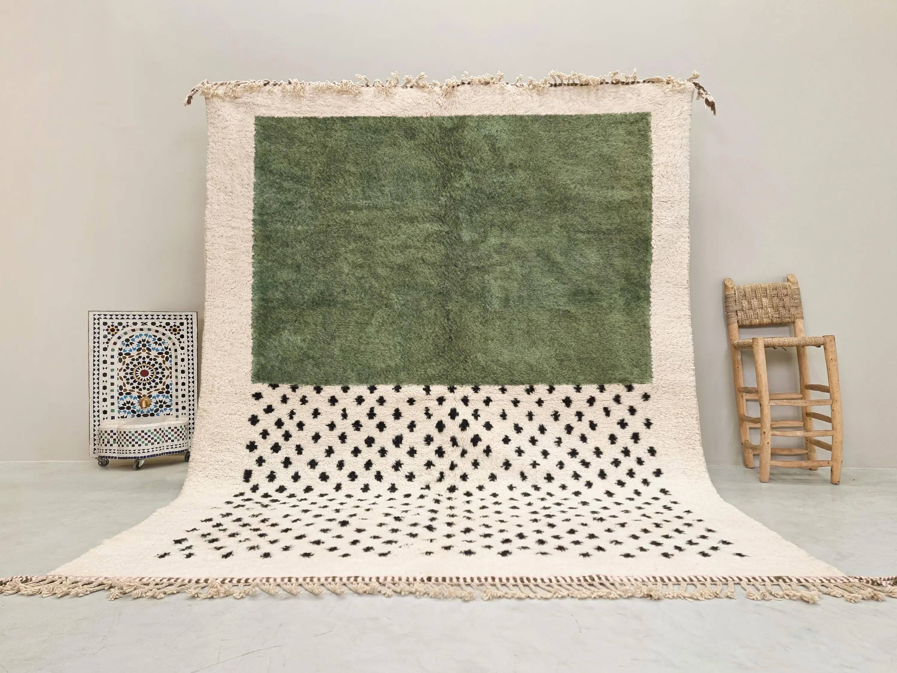 Handmade traditional carpet 250cm x 150cm Moroccan