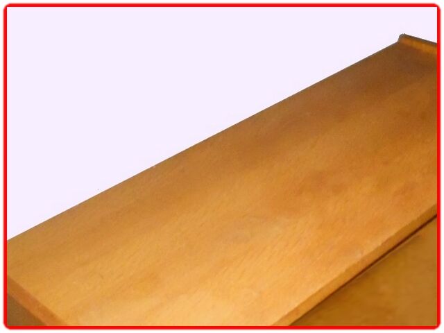 Commode vintage pieds fuselés 1970