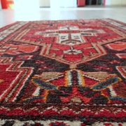 Antique 1920s Persian Hamadan rug 77cm x 121cm