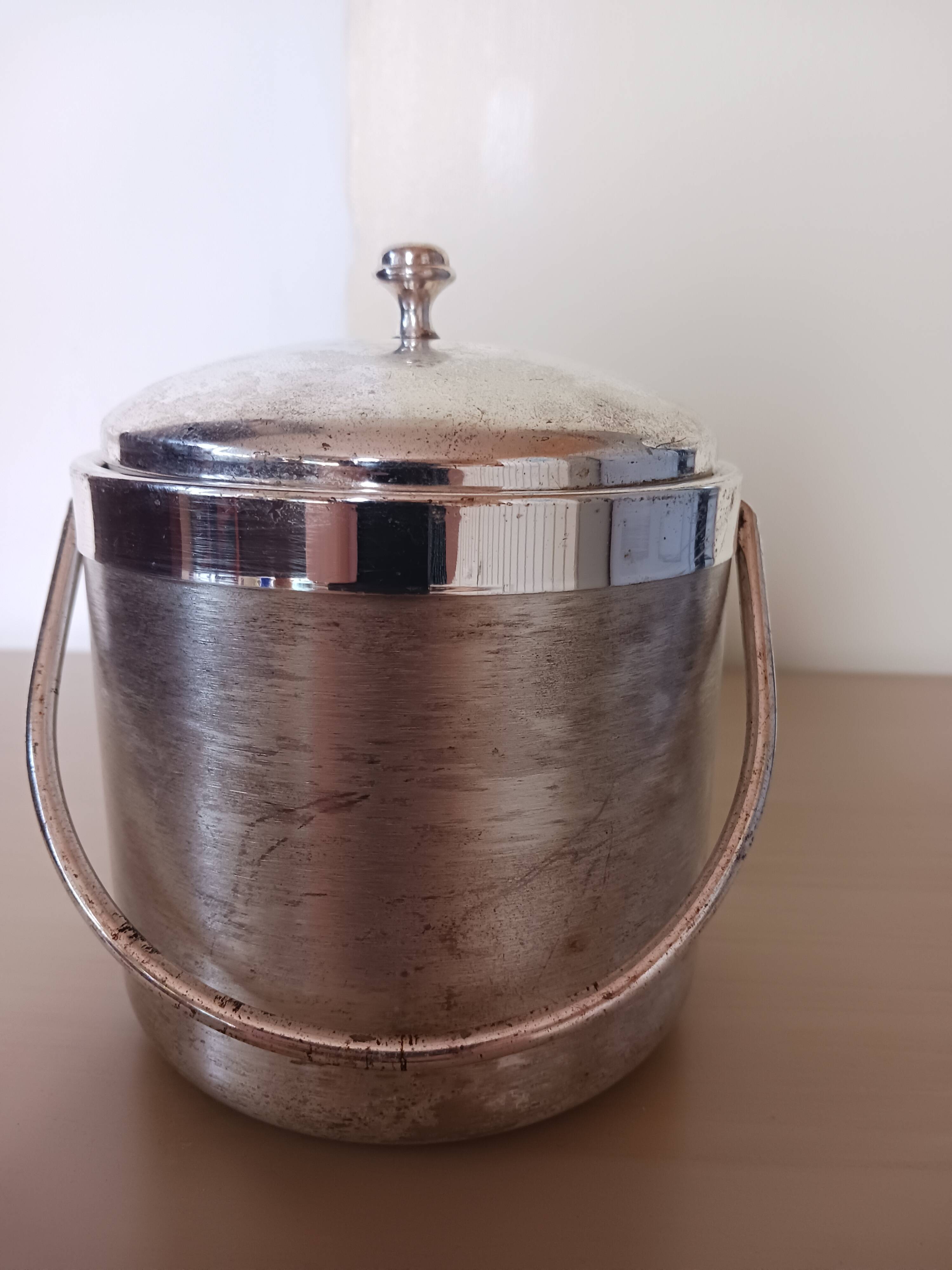 Seau à glace en métal, années 70 .