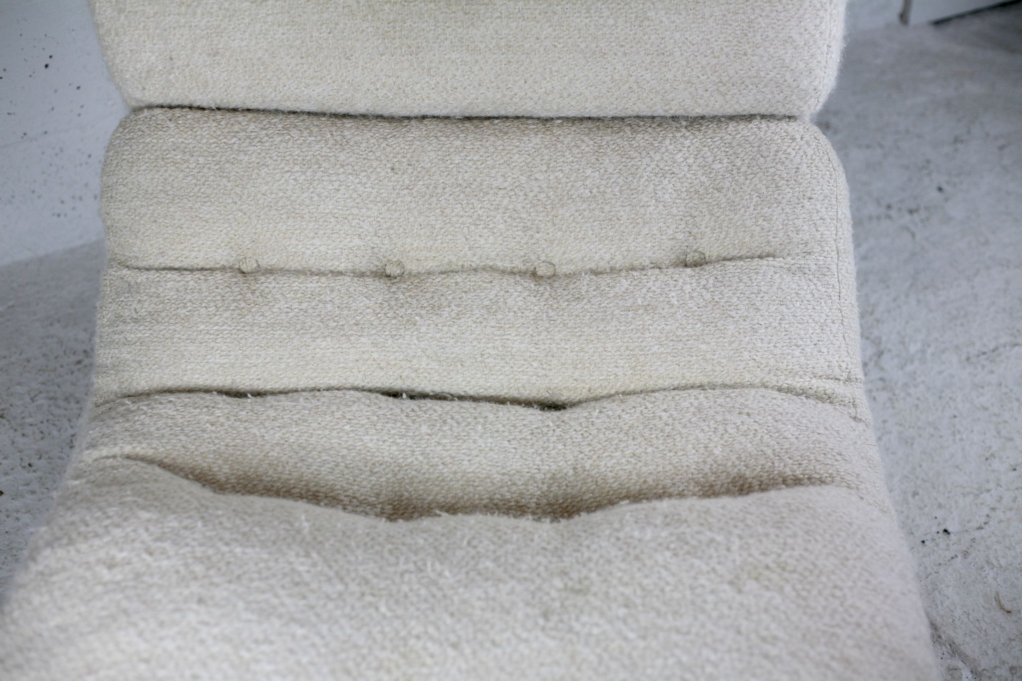Chair "Space Age" in unbleached wool, France, circa 1970