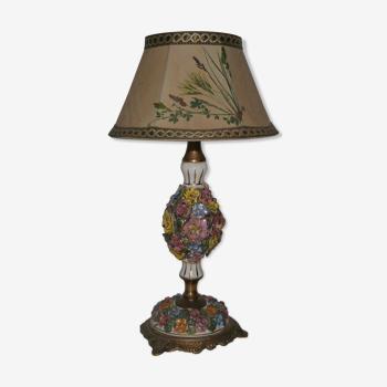 Lampe ou veilleuse bronze et céramique fleurs émaillées