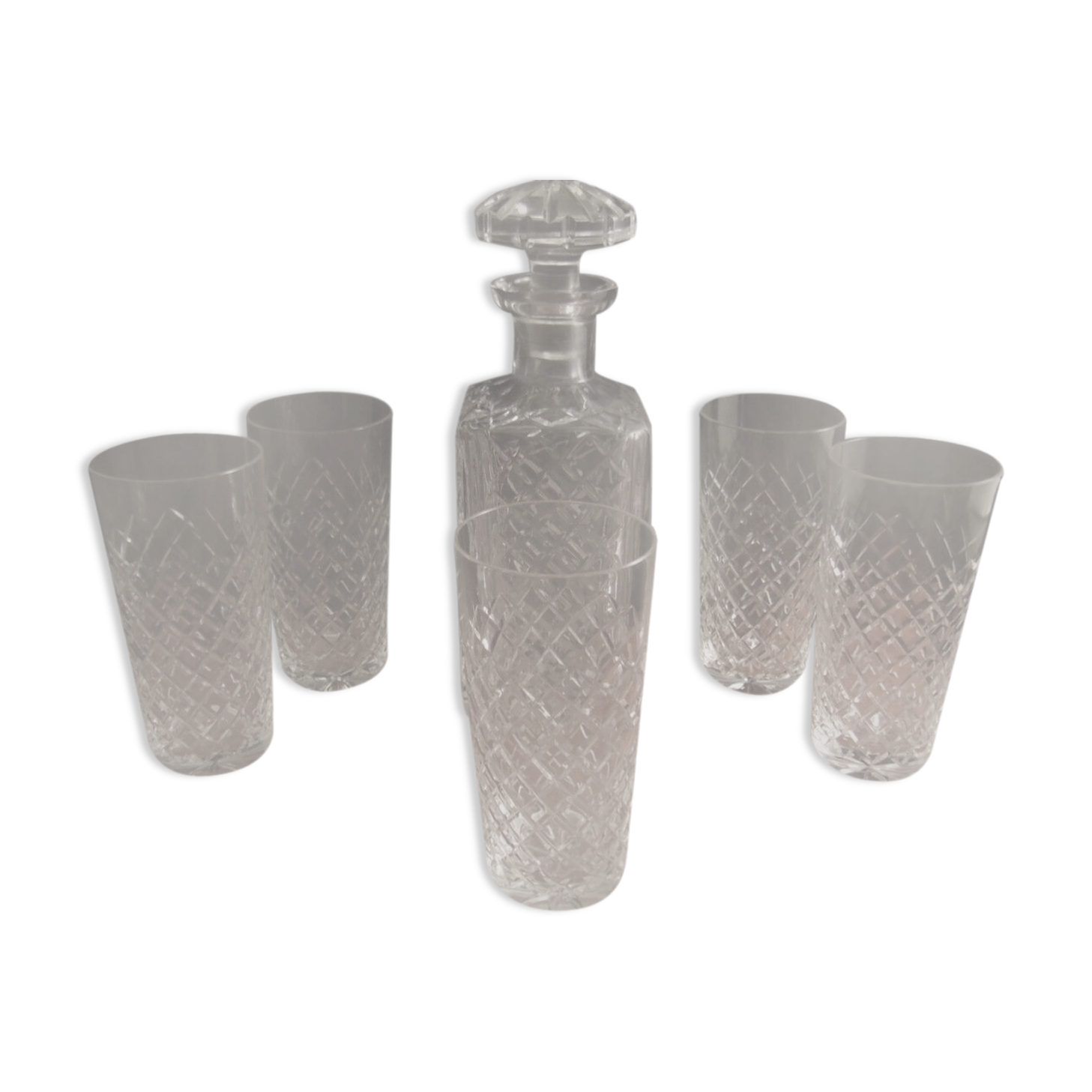 Whisky service including 1 carafe and 5 cups cut crystal mugs