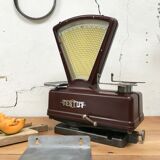 Testut kitchen scale in bakelite