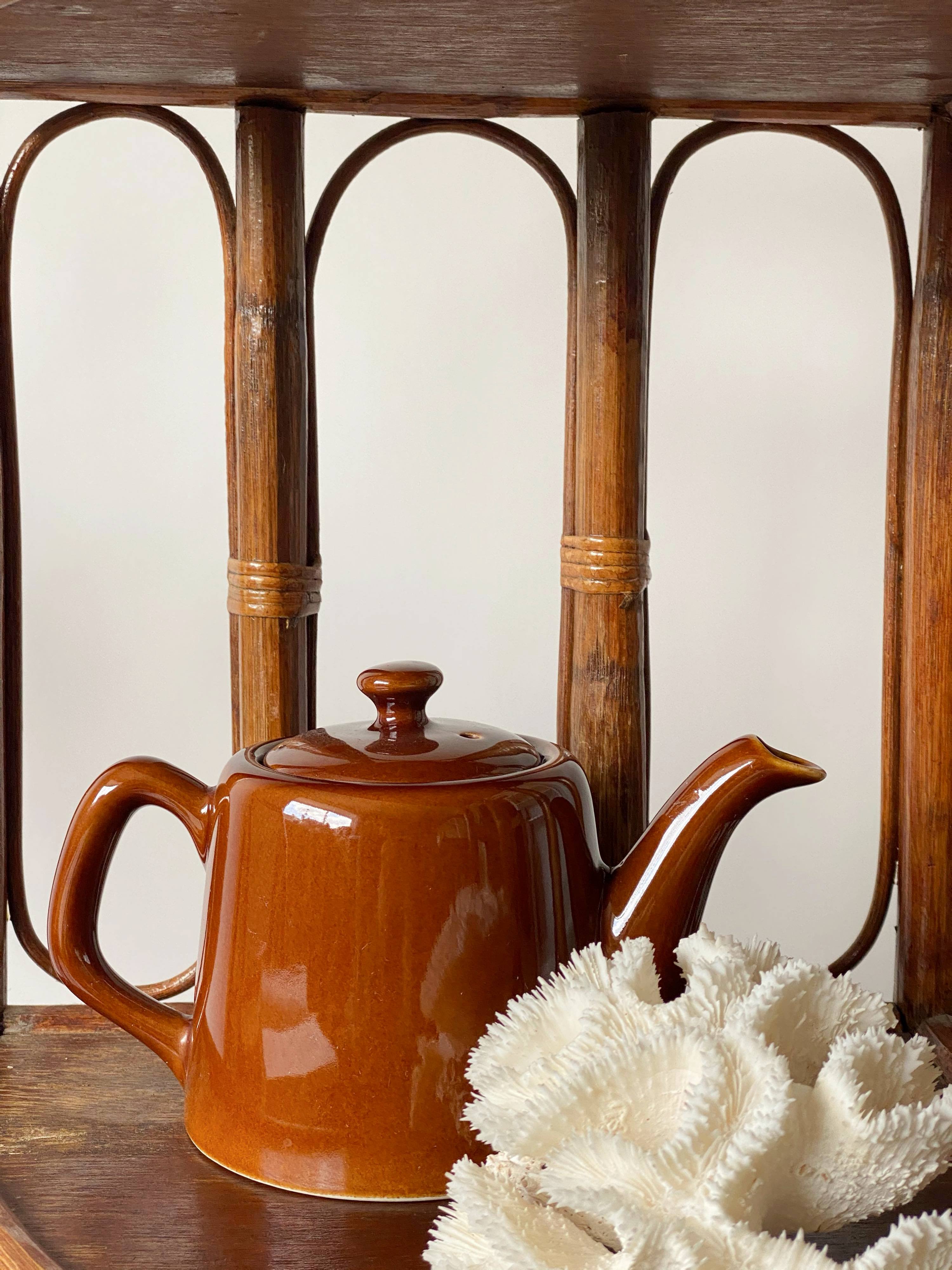 Rattan angle shelves