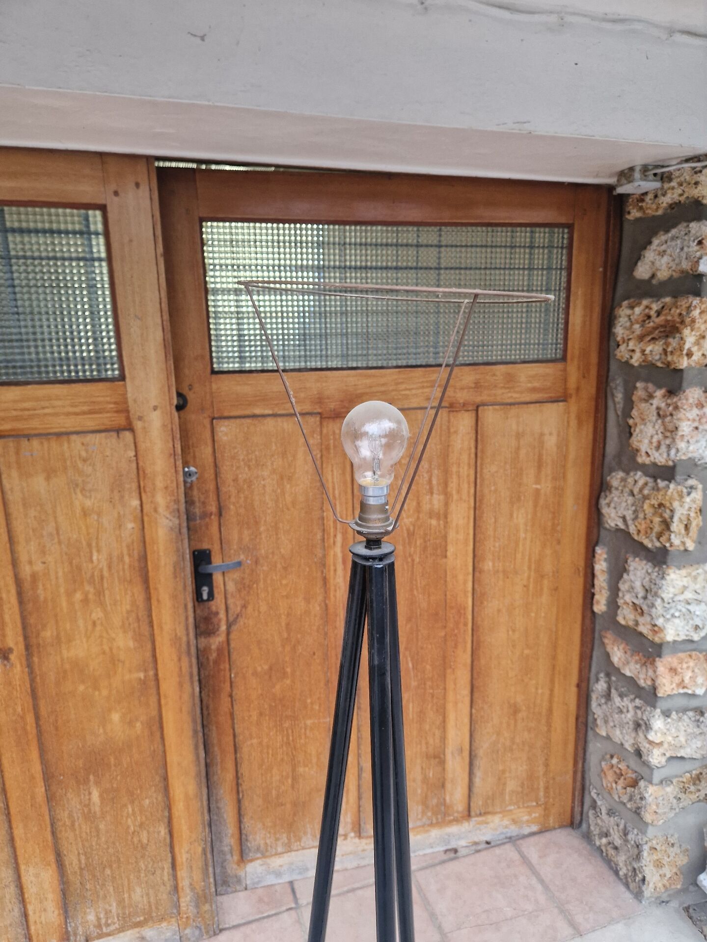 Lampadaire style mattego années 50