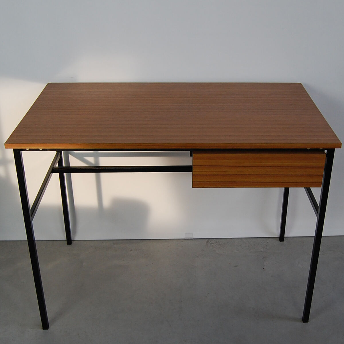"Cadet" desk by Pierre Guariche for Meurop, 1970