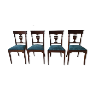 Lot de quatre chaises acajou décor vase velours bleu