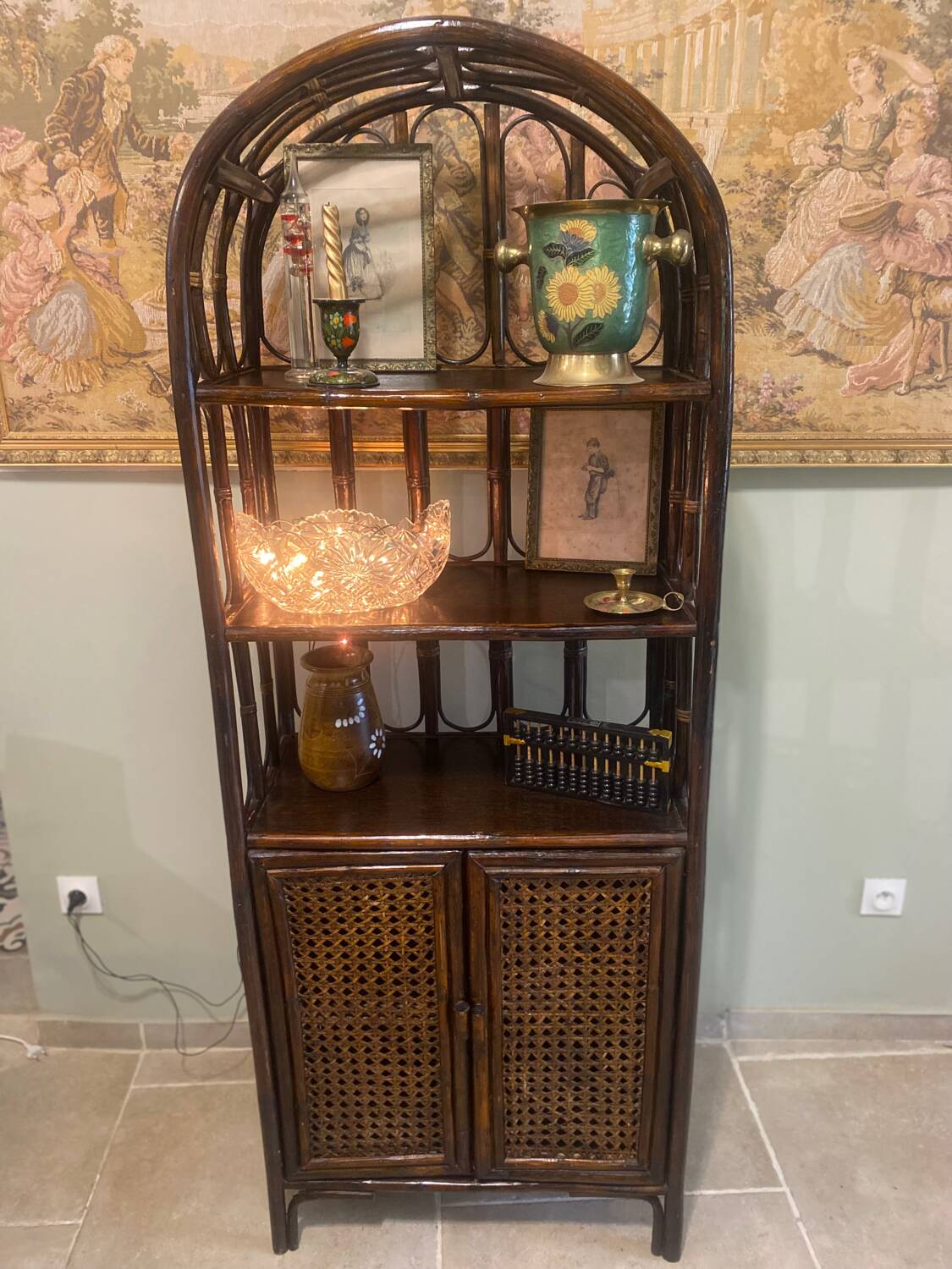 Étagère en rotin vintage