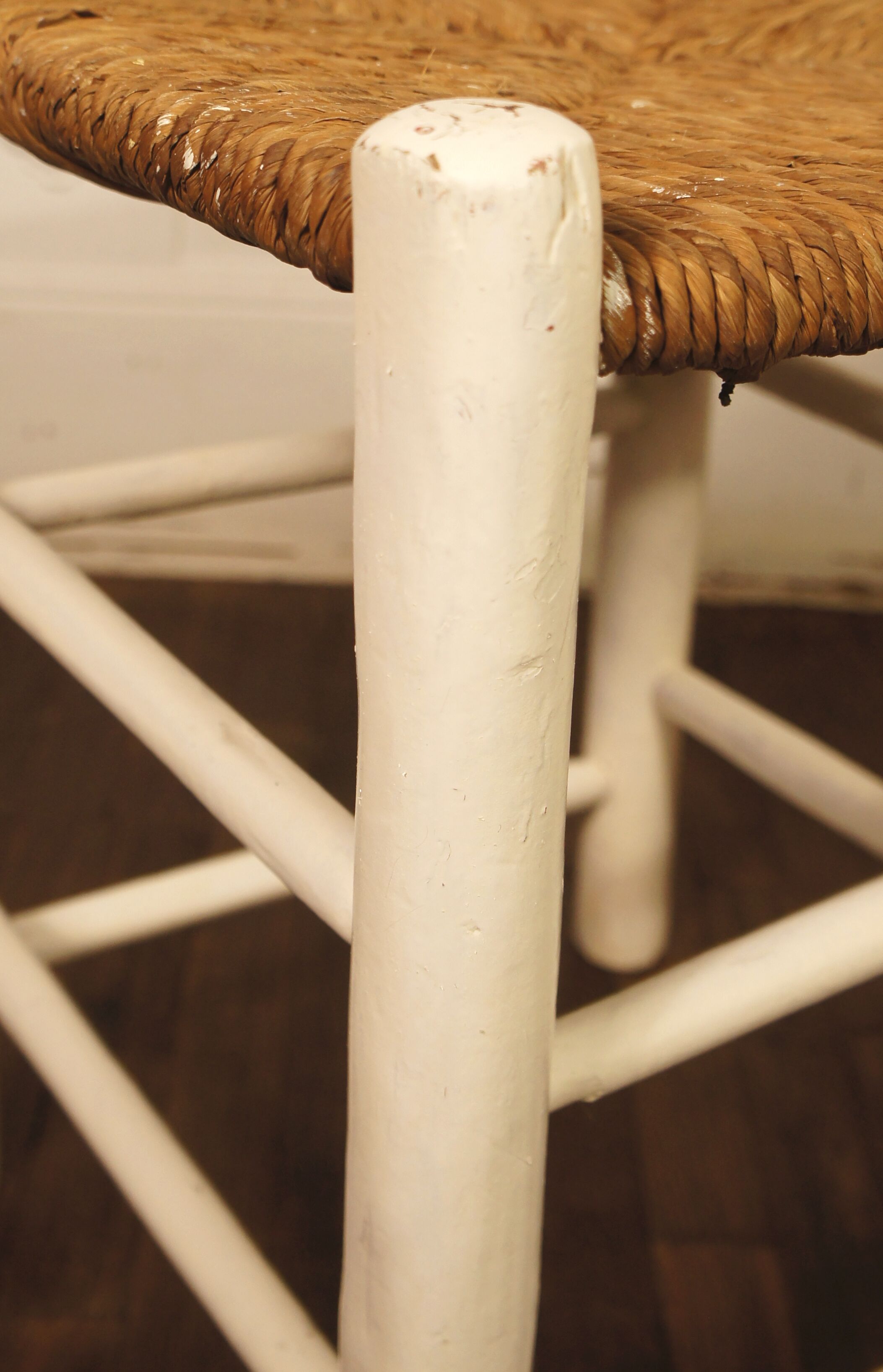 Old stool in wood & straw