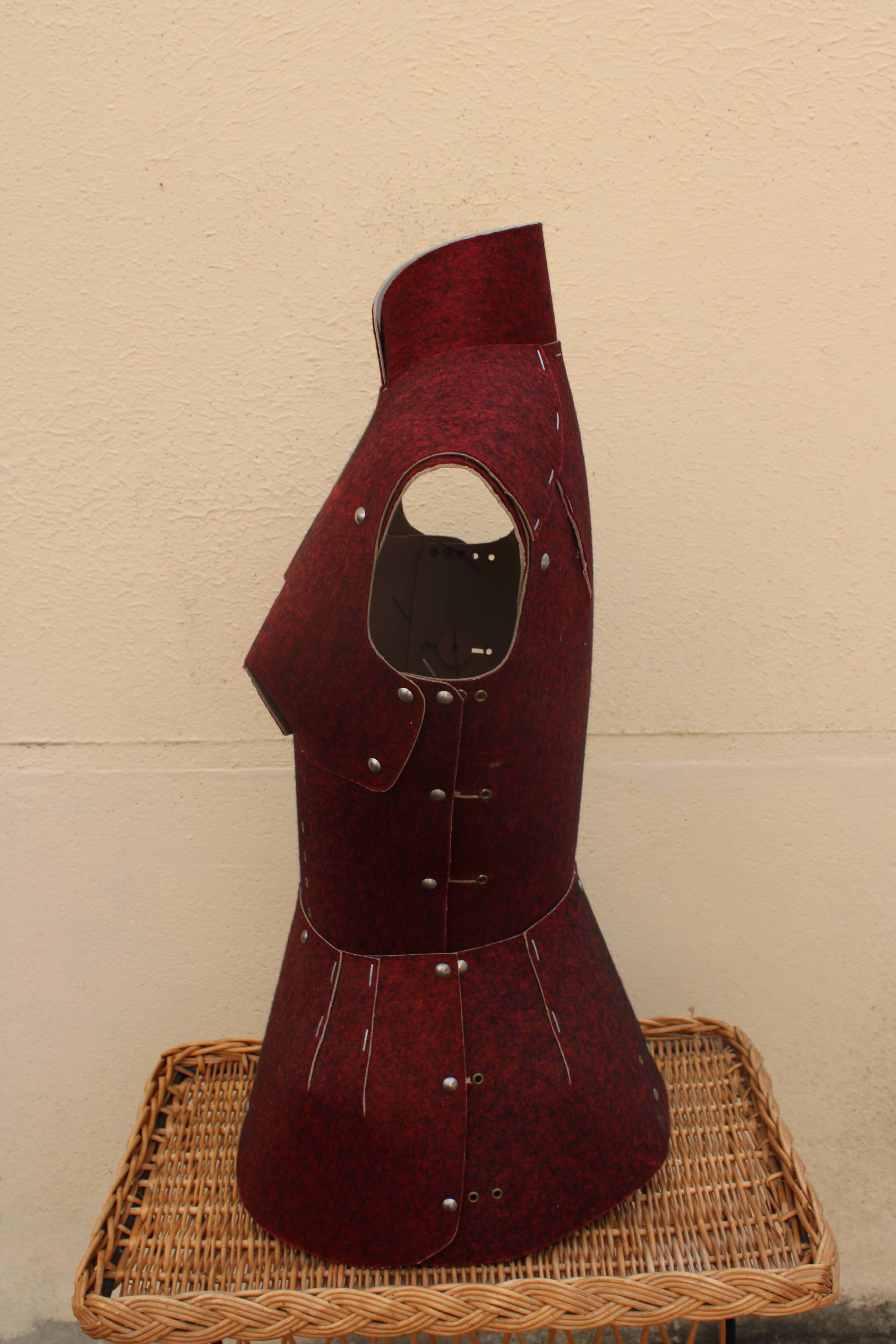 Cardboard sewing mannequin