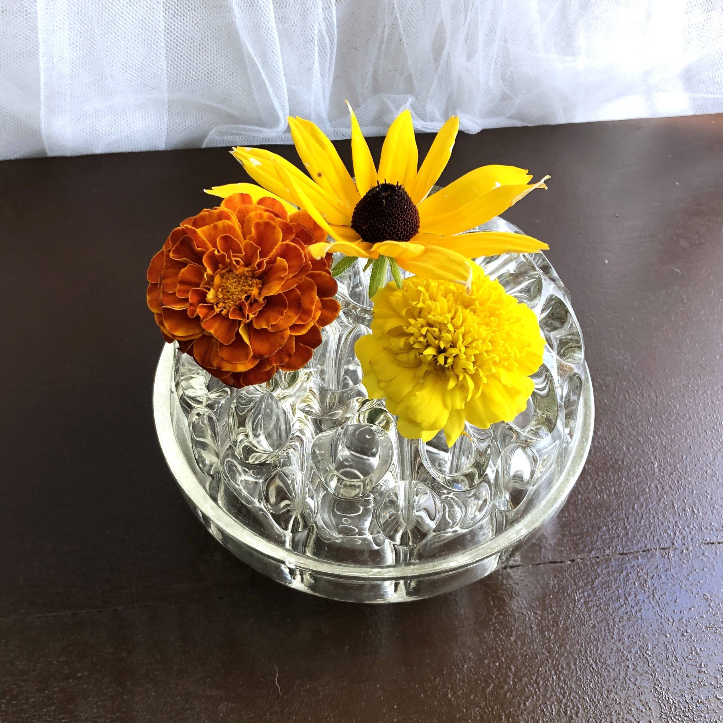 Vase pique-fleurs boule verre épais style art Déco