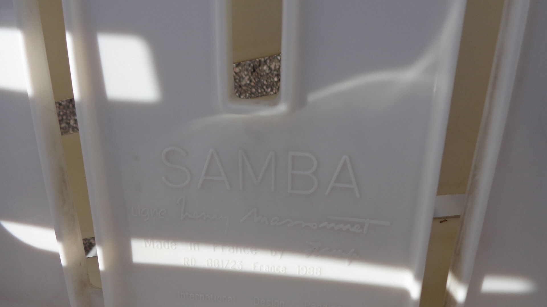 Set of chairs model "samba" Design Pierre Paulin for Henri Massonet, published by Stamp